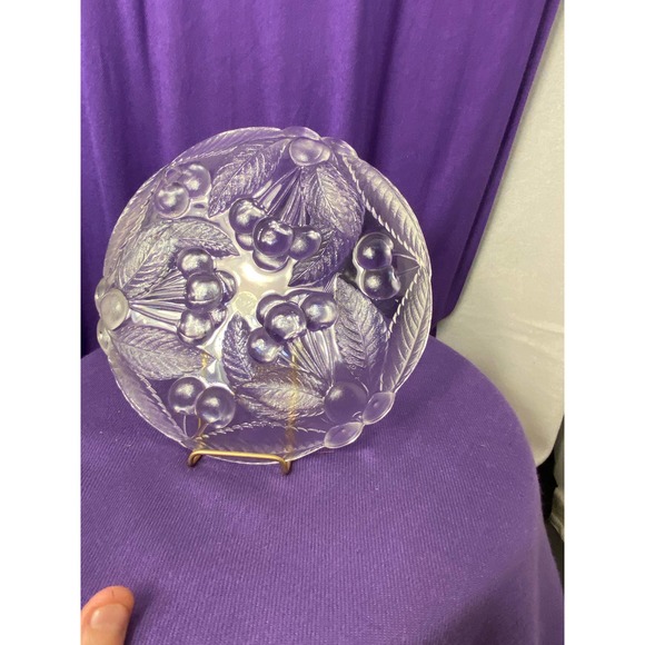 Vintage, Set of (4), Clear Glass/Crystal Cherry design Embossed Plates by Hoya - Picture 2 of 12